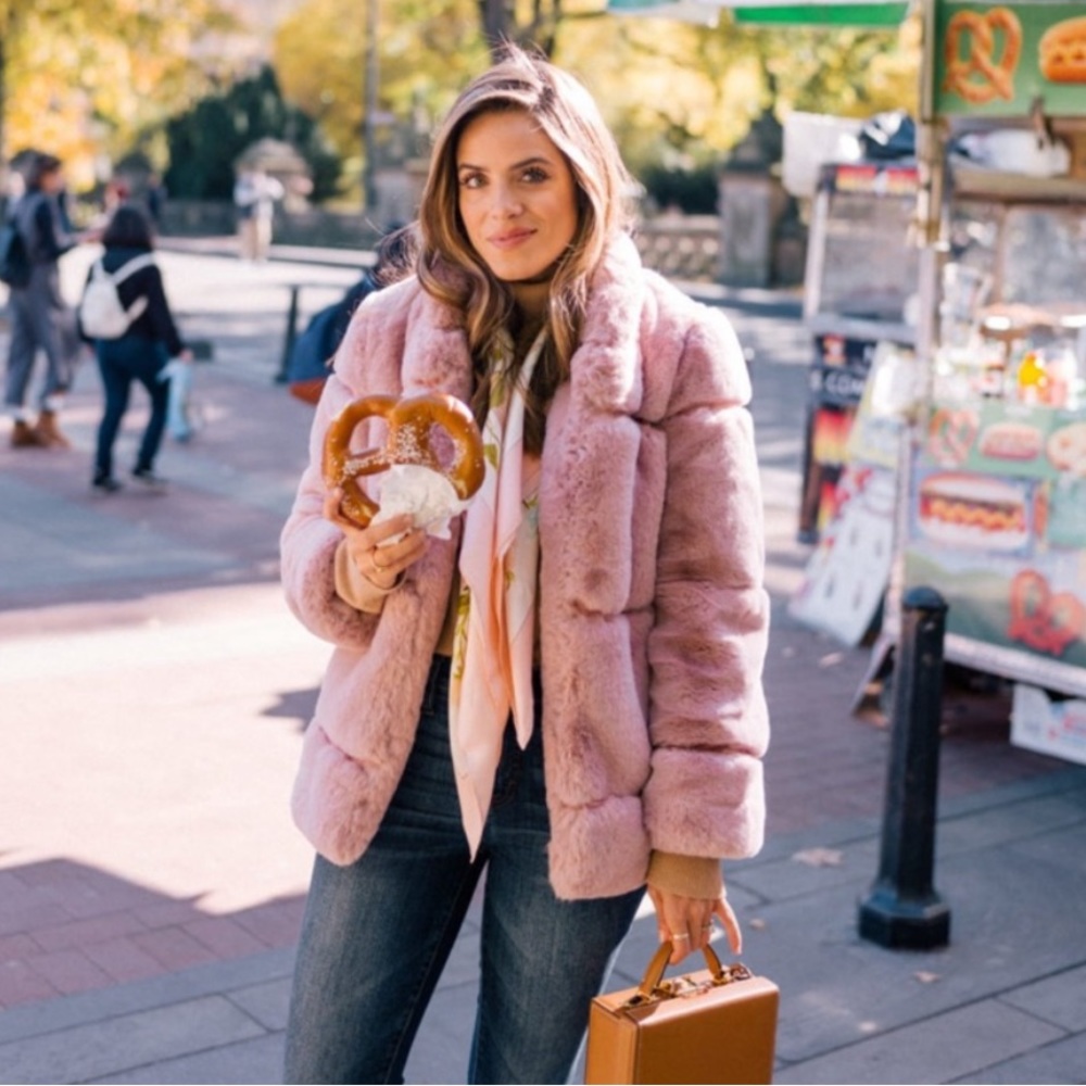 Skylar Recycled Faux Fur Jacket
APPARIS